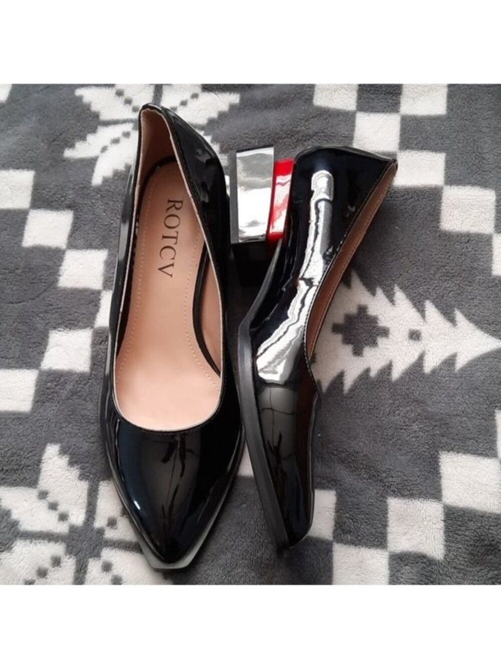 Rotcv Black Patent Leather Pointed Toe  Red & Black Unique Heel Shoe Size 6